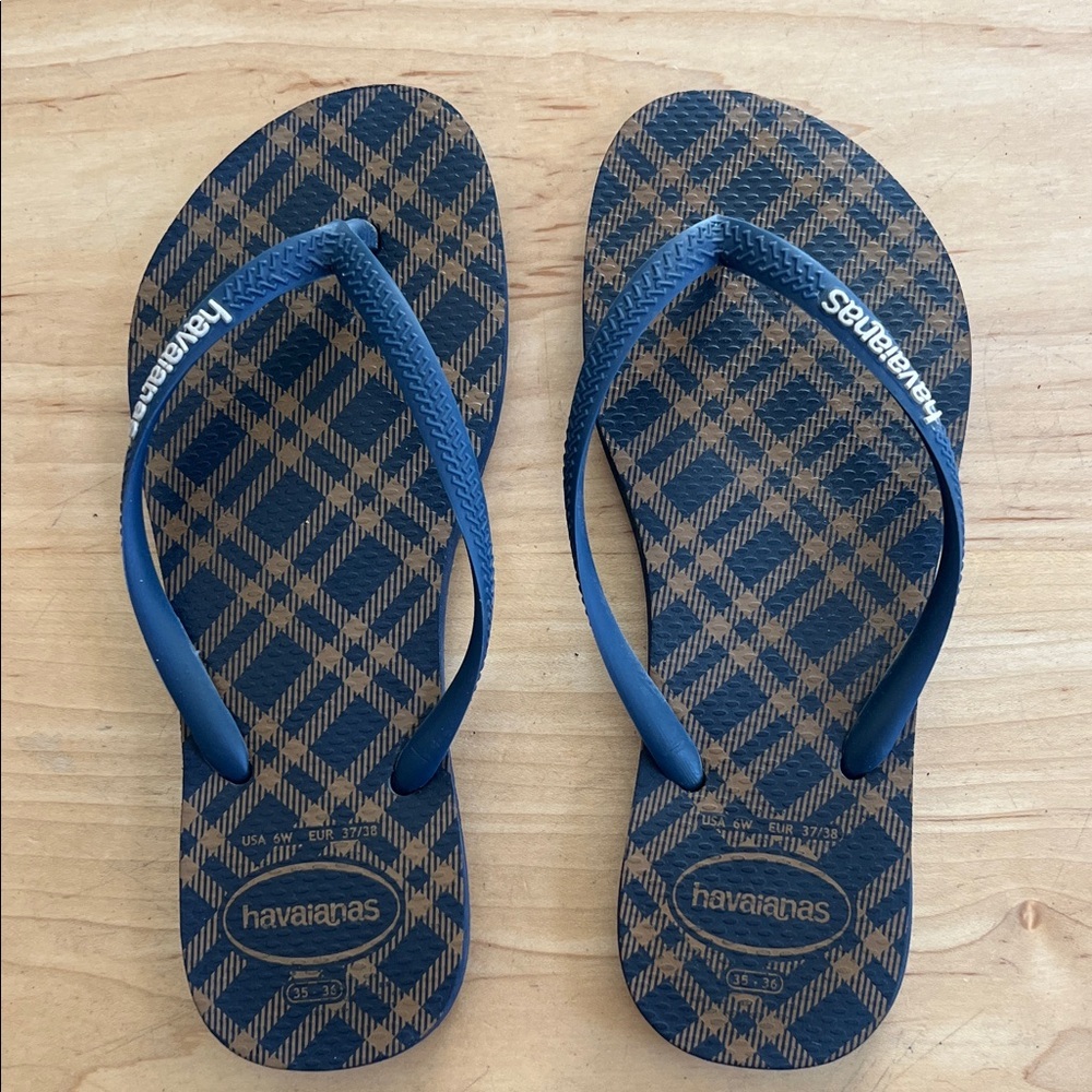 Havaianas Blue and Brown Plaid Flip Flops